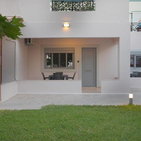 Philippos & Alexandros Apartments Tigkaki  Luaran gambar