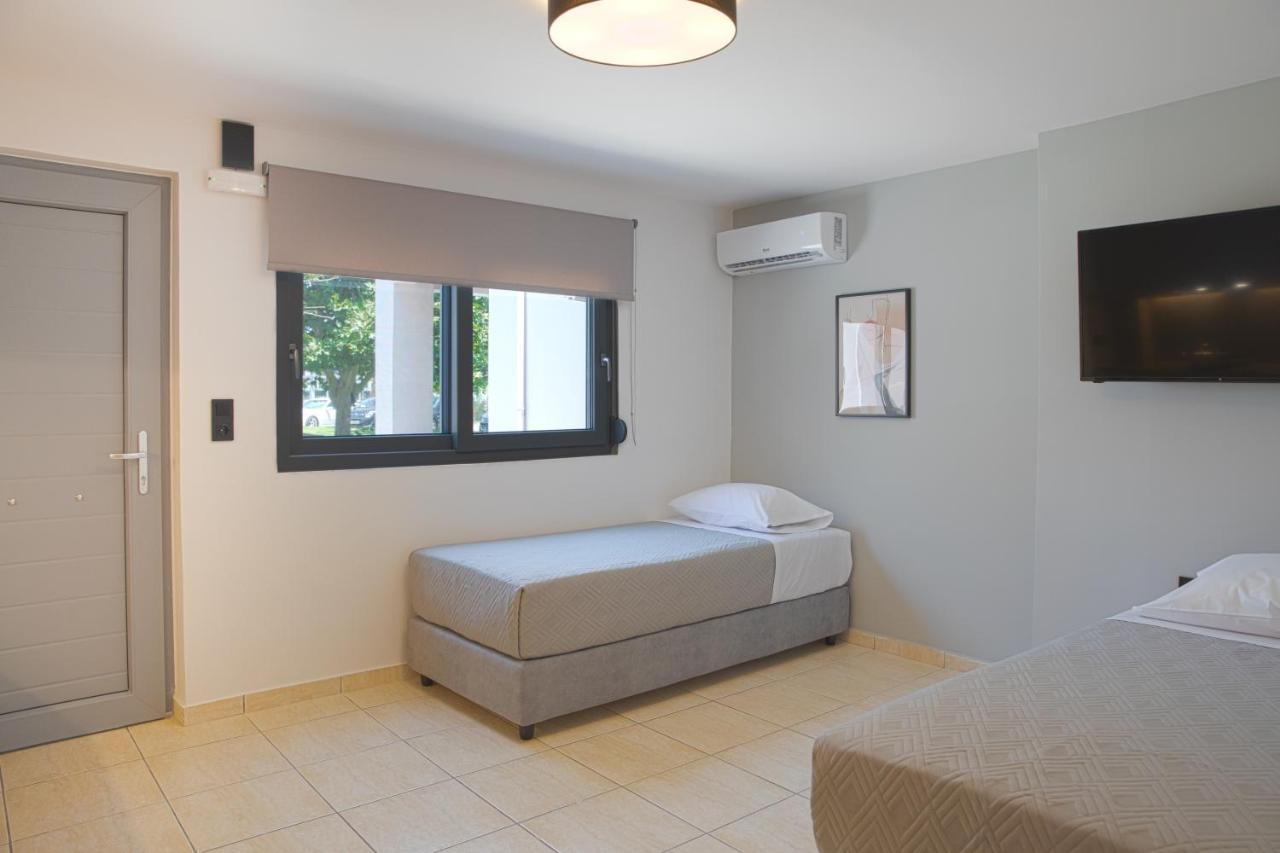 Philippos & Alexandros Apartments Tigkaki  Luaran gambar