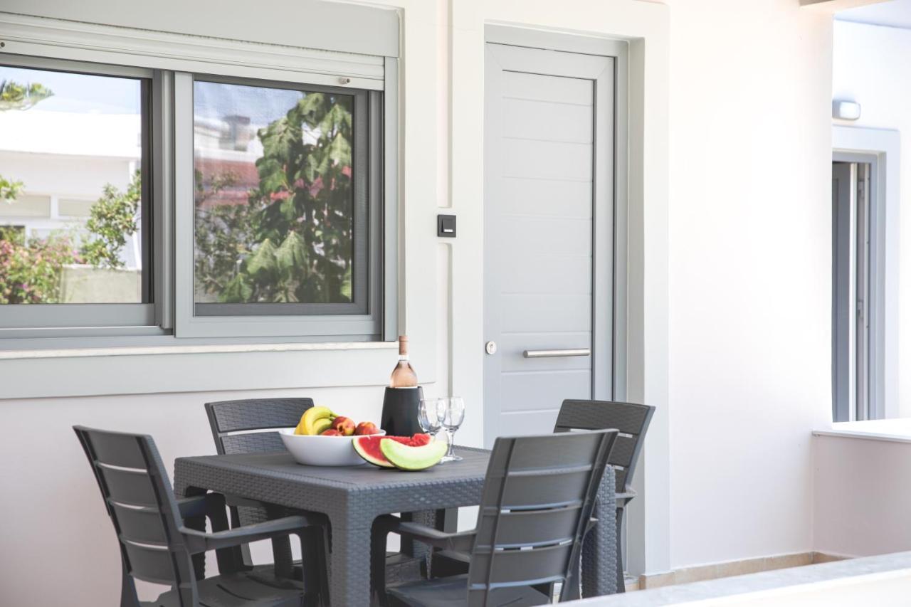 Philippos & Alexandros Apartments Tigkaki  Luaran gambar